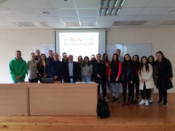 Relacja wykładowcy z prowadzenia wykładów w ramach programu Erasmus+ w Bułgarii