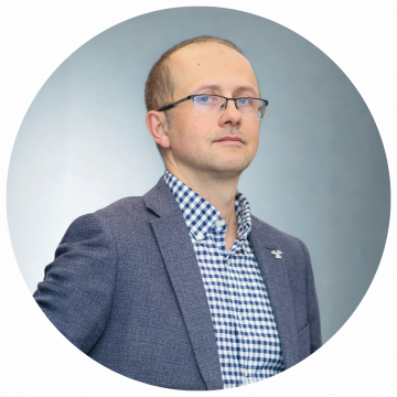 dr Maciej Dębskiprof. SAN