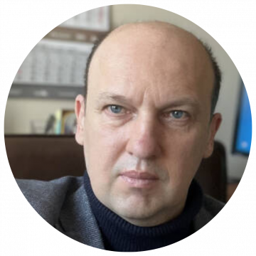 dr Adrian Markiewicz