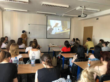 Wykład Mariny Hulii „O mądrym pomaganiu: wolontariat na rzecz ludzi w potrzebie”